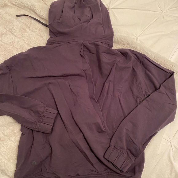 Lululemon sweater - Picture 5 of 5